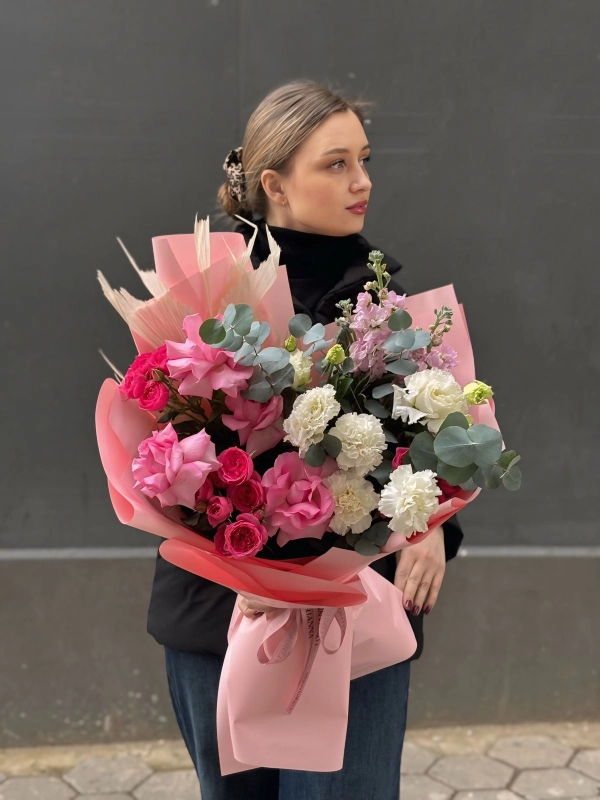 Нежный абрис