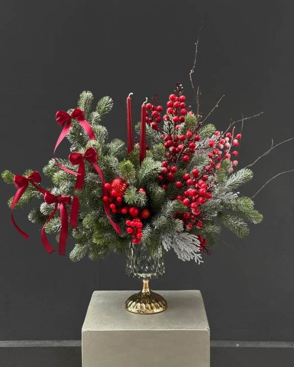 Хвойная Сказка с Ягодами